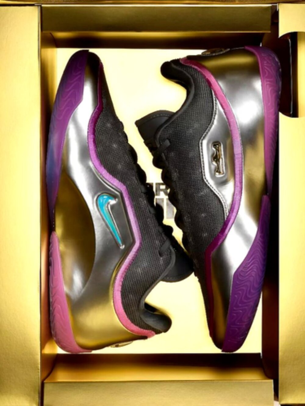 BRAND NEW IN BOX NIKE LEBRON 23 XXIII LUX 'BUBBLE BOY' IF0694-002 MEN'S SIZE 10M